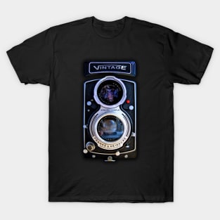 Classic Retro vintage black double lens camera T-Shirt